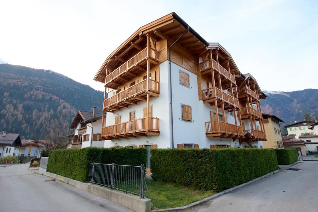 Lovely Apt In Pinzolo Val Rendena 7 ภายนอก รูปภาพ