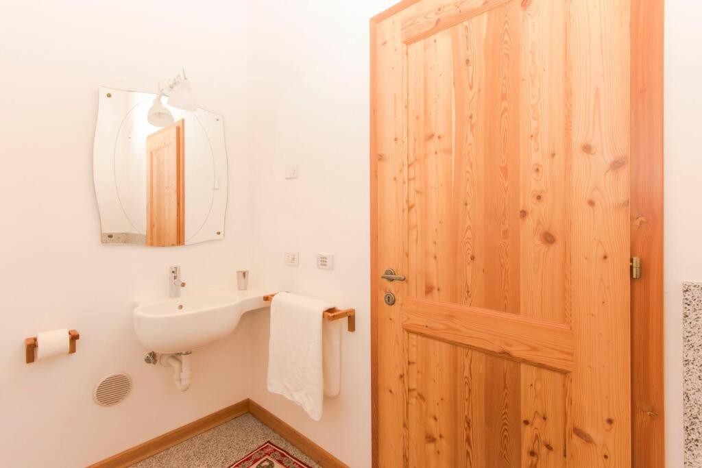 Lovely Apt In Pinzolo Val Rendena 7 ภายนอก รูปภาพ